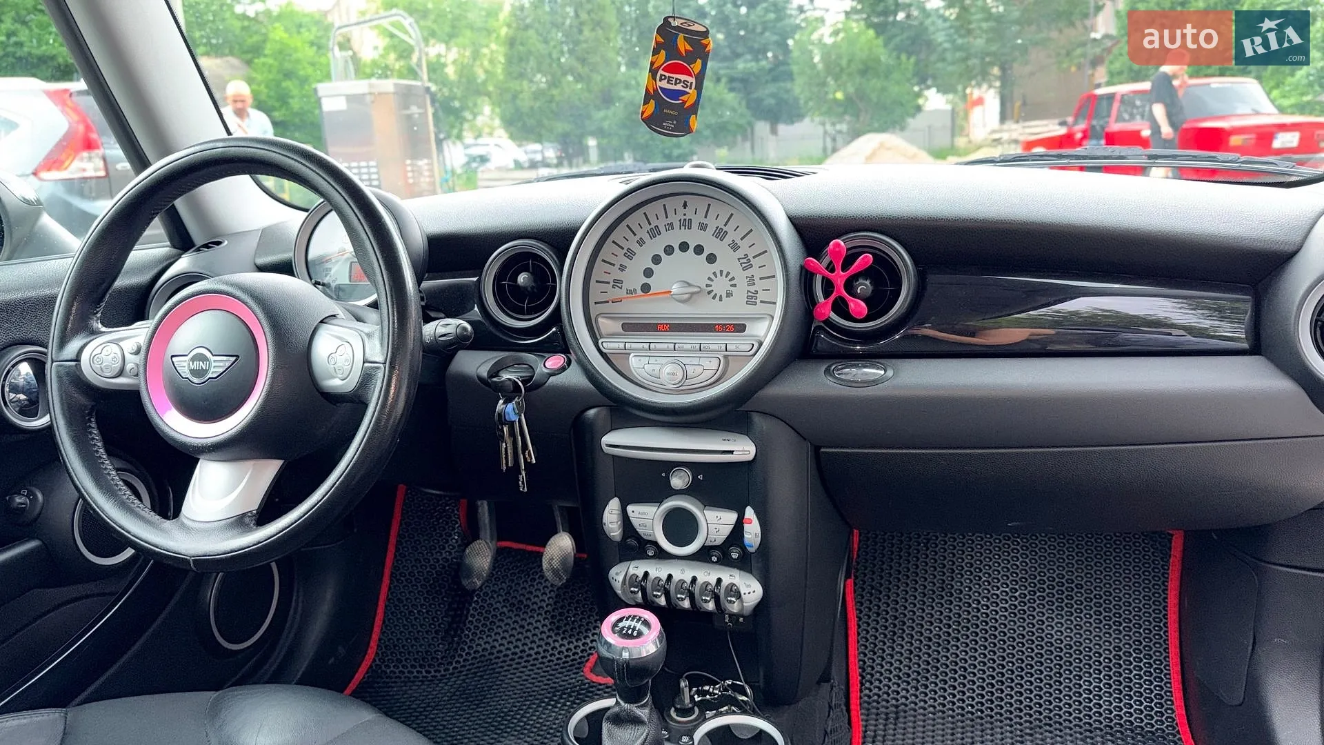 2010 MINI Clubman - мініатюра 13
