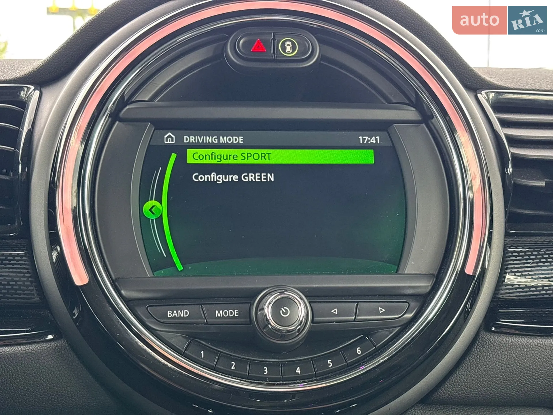 2019 MINI Clubman - мініатюра 28