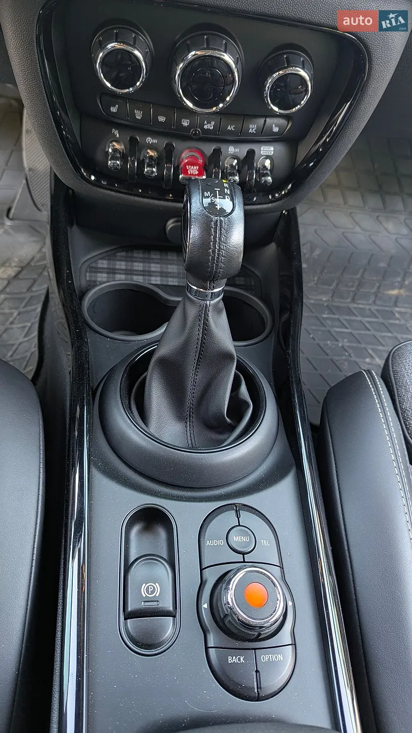 2017 MINI Clubman - мініатюра 16