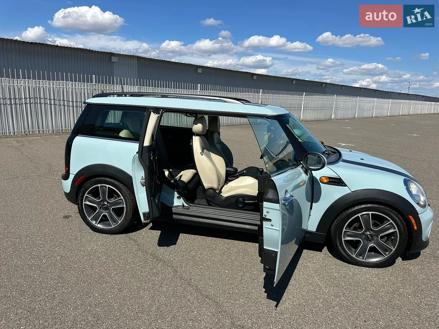 2014 MINI Clubman - мініатюра 22