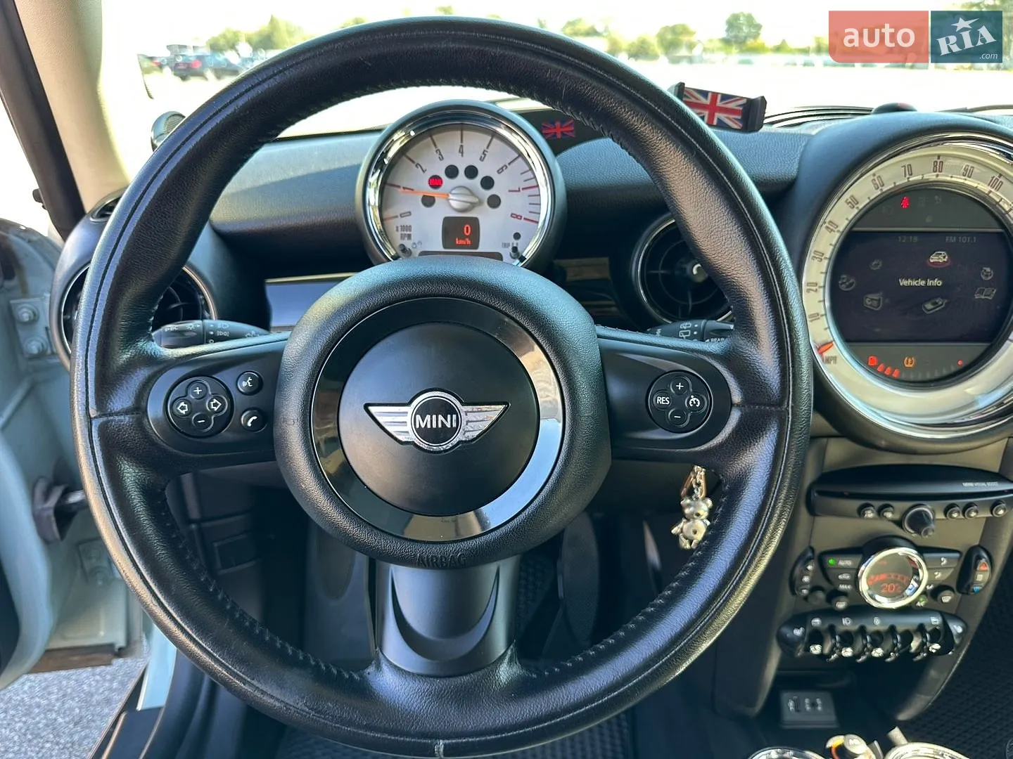 2014 MINI Clubman - мініатюра 31