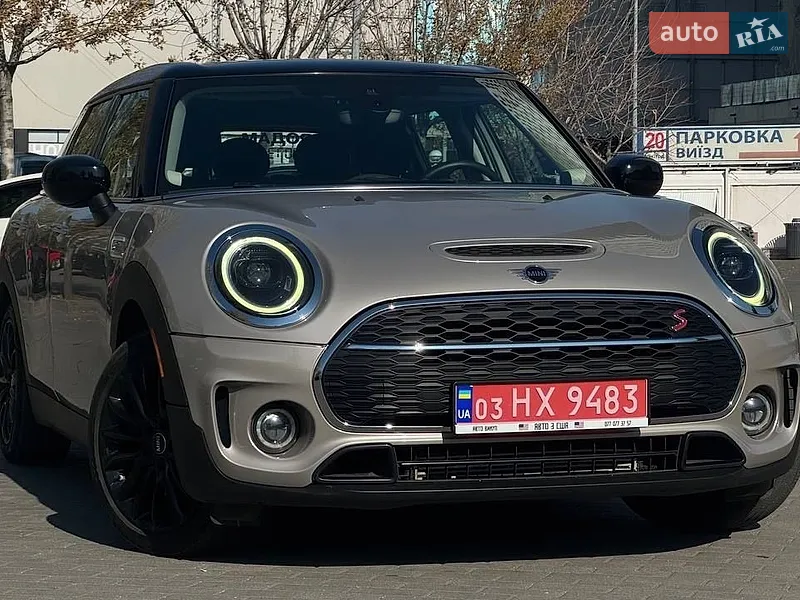 MINI Clubman