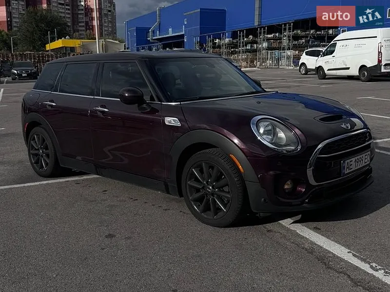 MINI Clubman