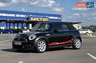Кабриолет MINI Convertible 2011 в Киеве