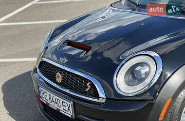 Кабриолет MINI Convertible 2011 в Киеве