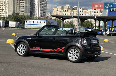 Кабриолет MINI Convertible 2011 в Киеве