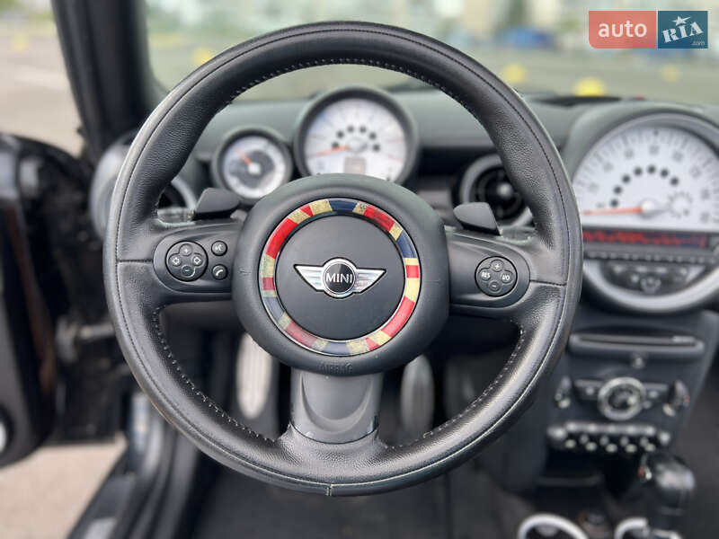 Кабриолет MINI Convertible 2011 в Киеве фото 46 Кабриолет MINI Convertible 2011 в Киеве
