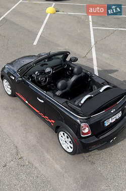 Кабриолет MINI Convertible 2011 в Киеве
