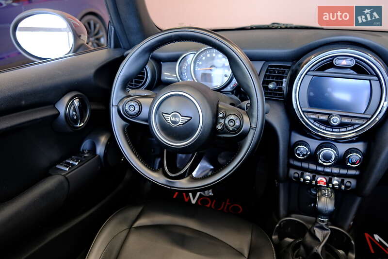 Кабріолет MINI Convertible 2019 в Одесі