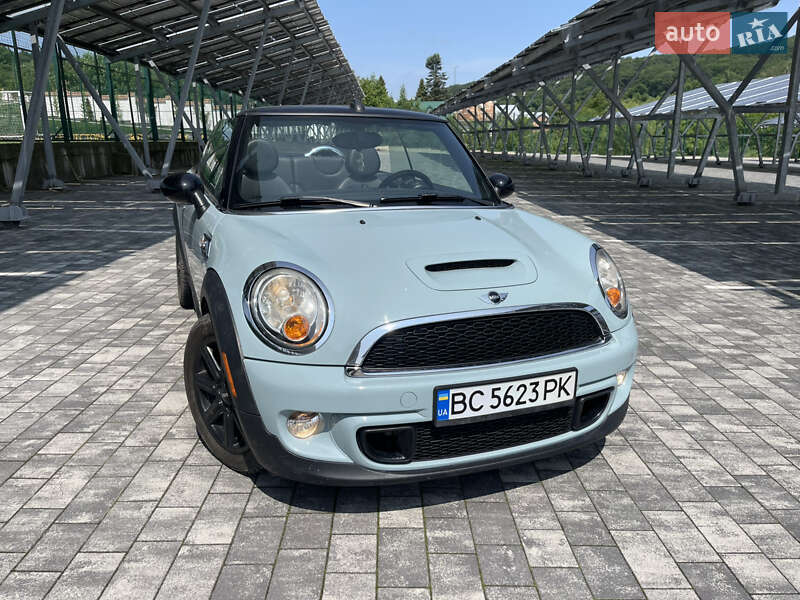 MINI Convertible 2013