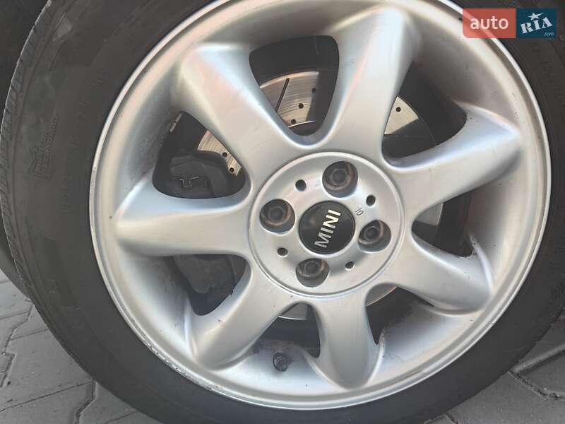 Кабриолет MINI Convertible 2010 в Измаиле