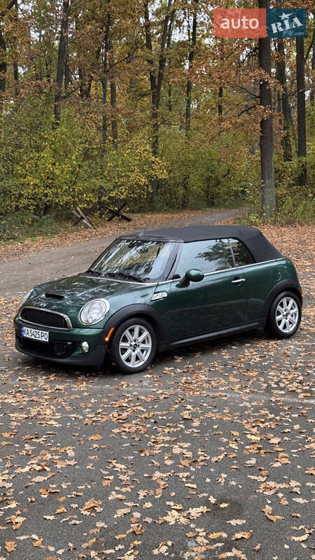 Кабриолет MINI Convertible 2015 в 