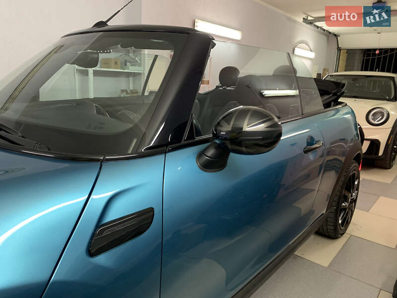 Кабріолет MINI Convertible 2017 в Києві фото 11 Кабріолет MINI Convertible 2017 в Києві