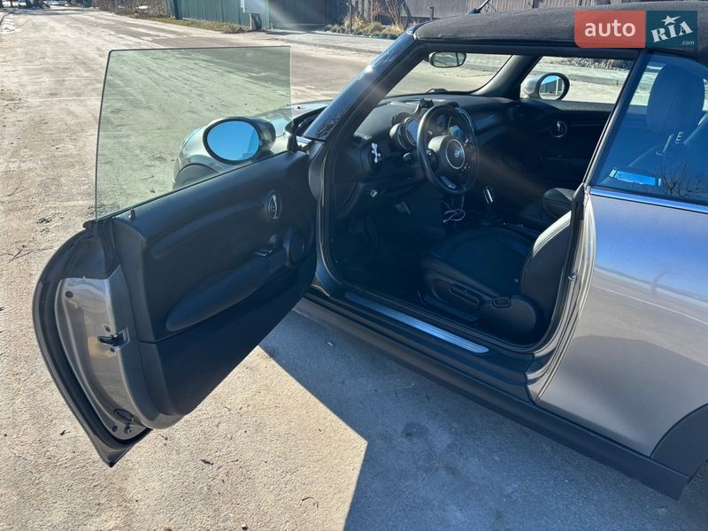 Кабриолет MINI Convertible 2019 в Гостомеле