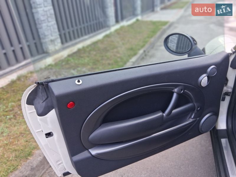 Кабриолет MINI Convertible 2006 в Львове