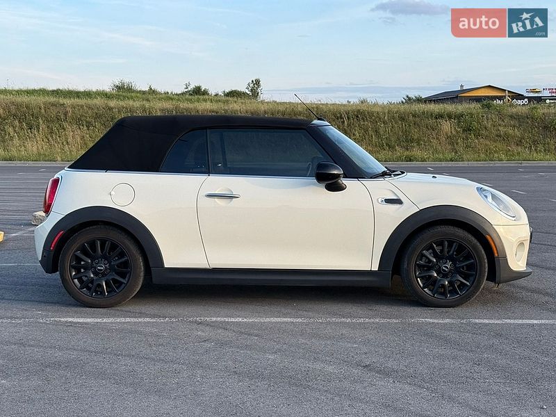 Кабріолет MINI Convertible 2017 в Львові