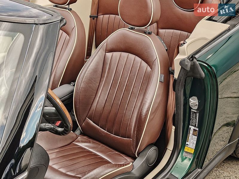 Кабриолет MINI Convertible 2011 в Киеве