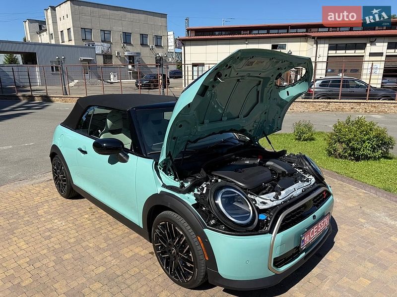 Кабріолет MINI Convertible 2024 в Києві фото 20 Кабріолет MINI Convertible 2024 в Києві