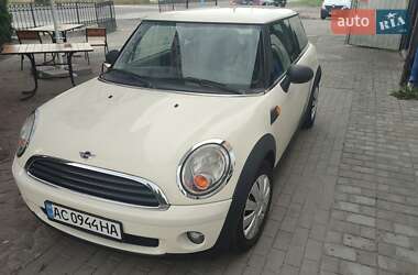Купе MINI Cooper 2009 в Шацке