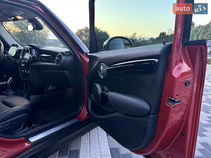 Хетчбек MINI Cooper 2020 в Києві фото 18 Хетчбек MINI Cooper 2020 в Києві