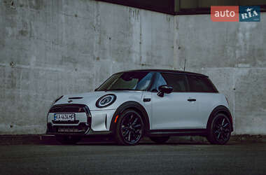 Хэтчбек MINI Cooper 2021 в Киеве