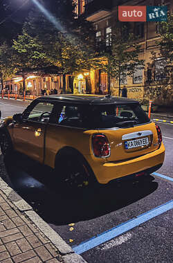 Хэтчбек MINI Cooper 2014 в Киеве