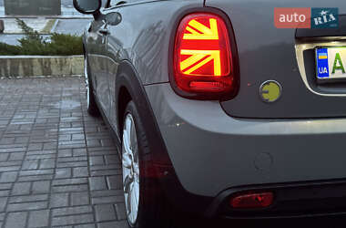 Хэтчбек MINI Cooper 2021 в 
