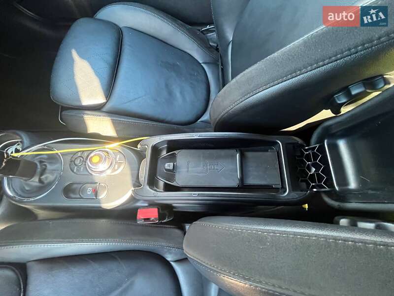 Хэтчбек MINI Cooper 2020 в Львове