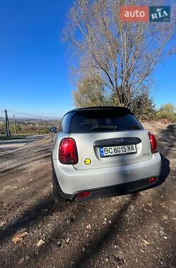 Хетчбек MINI Cooper 2020 в 