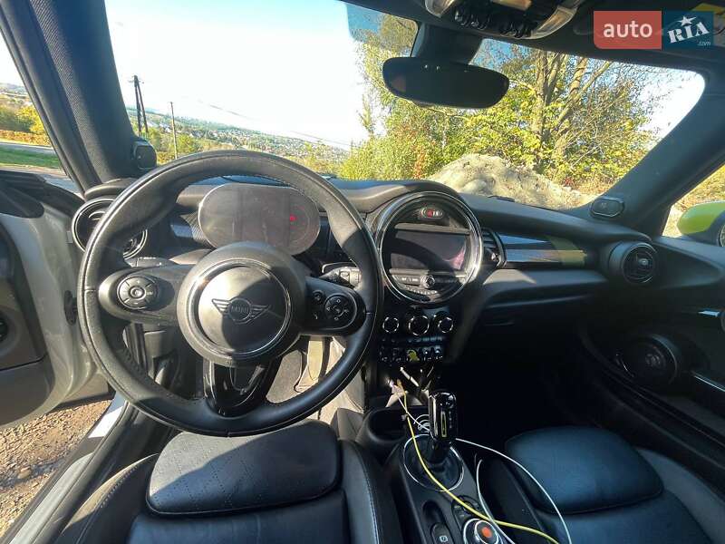 Хэтчбек MINI Cooper 2020 в Львове