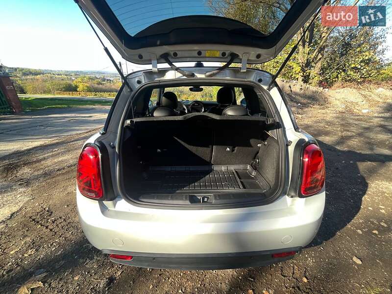 Хэтчбек MINI Cooper 2020 в Львове