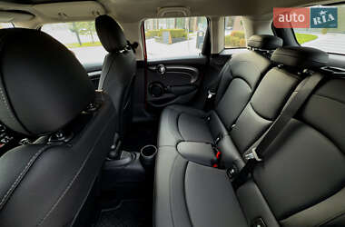 Хэтчбек MINI Cooper 2023 в 