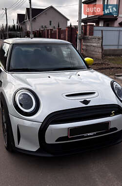 Хэтчбек MINI Cooper 2021 в 