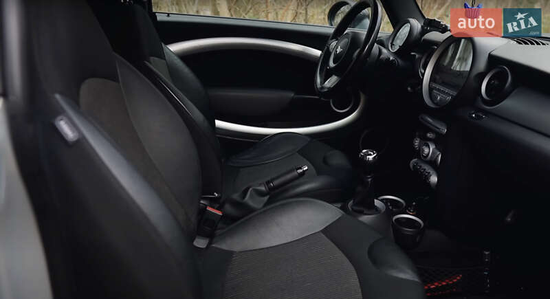 Універсал MINI Cooper 2010 в Києві фото 23 Універсал MINI Cooper 2010 в Києві