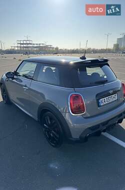 Хэтчбек MINI Cooper 2022 в 