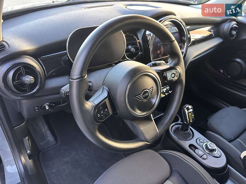 Хэтчбек MINI Cooper 2021 в Хмельницком