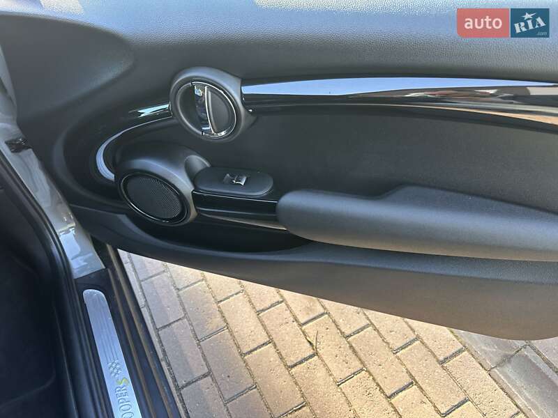 Хэтчбек MINI Cooper 2021 в Хмельницком