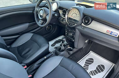 Хэтчбек MINI Cooper 2012 в 