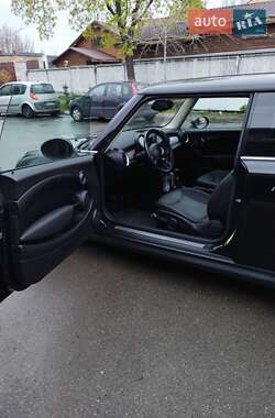 Хэтчбек MINI Cooper 2012 в 