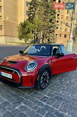 Хетчбек MINI Cooper 2024 в 