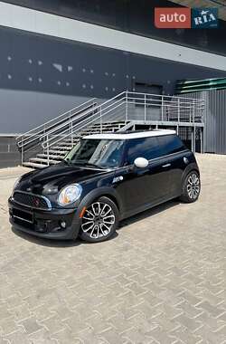 Хэтчбек MINI Cooper 2012 в Киеве