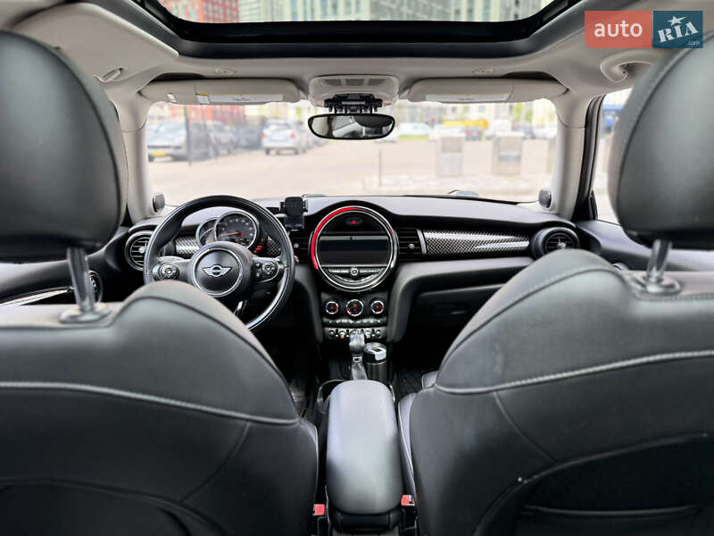 Хетчбек MINI Cooper 2017 в Києві
