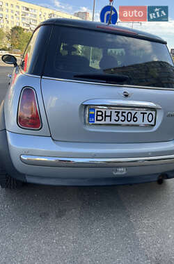 Хэтчбек MINI Cooper 2002 в 