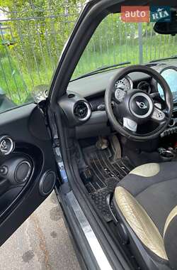 Хэтчбек MINI Cooper 2007 в 