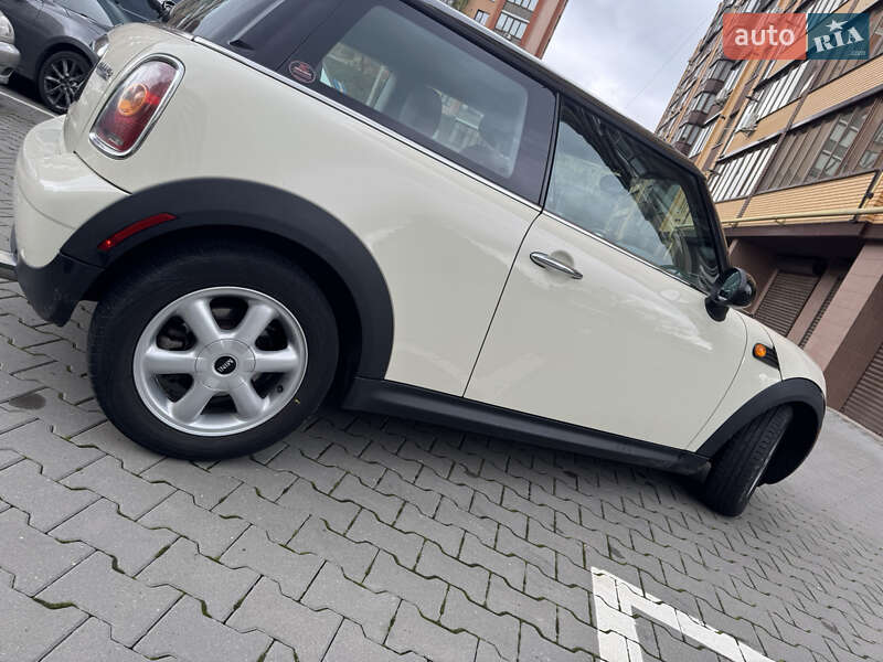 Хэтчбек MINI Cooper 2010 в Хмельницком фото 13 Хэтчбек MINI Cooper 2010 в Хмельницком