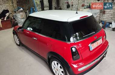 Хэтчбек MINI Cooper 2002 в 