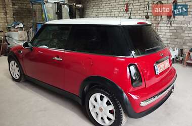 Хэтчбек MINI Cooper 2002 в 