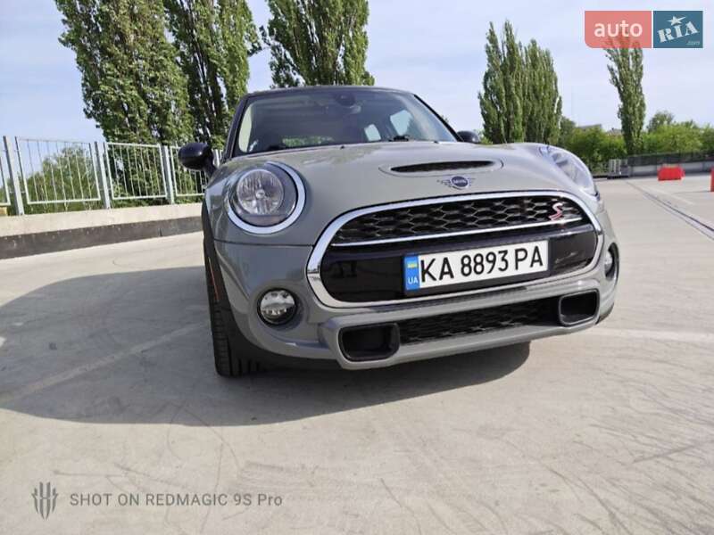 Хэтчбек MINI Cooper 2018 в Киеве