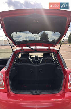 Хэтчбек MINI Cooper 2011 в 