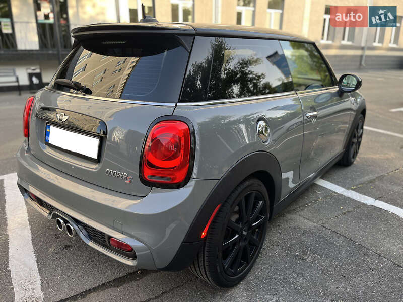 Хетчбек MINI Cooper 2015 в Києві
